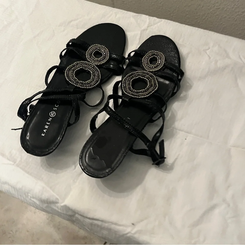 Karen Scott chic black